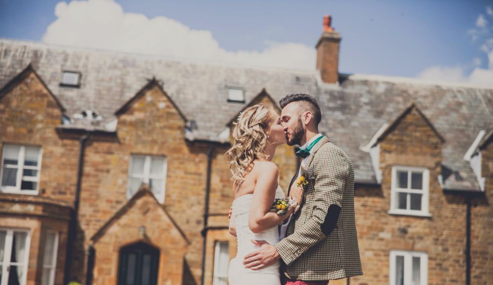 a-unique-barn-venue-with-country-house